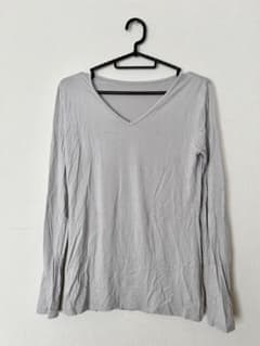 グレー Vネック 長袖Tシャツ Mサイズ　レディース　春服　薄手