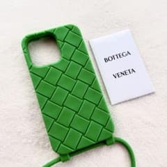 BOTTEGA VENETA iPhone13 Pro ケース 緑 未使用 - メルカリ