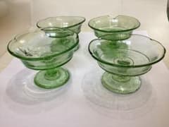 ウランガラス ヴィンテージ 透明緑色ガラスデザートカップ4個セット 