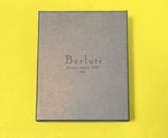Berluti 二つ折り財布　空箱のサムネイル