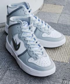 NIKE WMNS DUNK HIGH UP ナイキ ウィメンズ ダンクハイのサムネイル