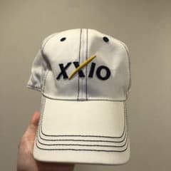 ゼクシオ　キャップ　ホワイトのサムネイル