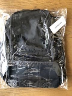 ［新品］マリメッコ  リュック  BUDDY  ブラックのサムネイル