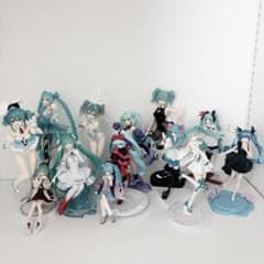 初音ミク フィギュア 13体セット まとめ売り - メルカリ