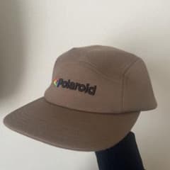 Polaroid ブラウンキャップ ロゴ入りのサムネイル