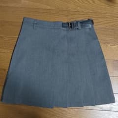 ミニスカート グレー ベルト付きのサムネイル