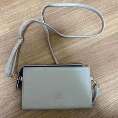 財布型ショルダーバッグのサムネイル