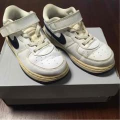 ナイキAIRFORCE1のサムネイル