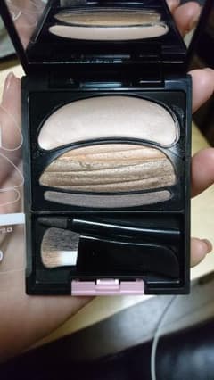 オーブクチュール AUBE couture アイシャドウ ひと塗りのサムネイル