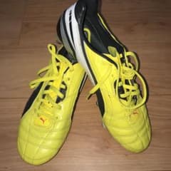 プーマ  サッカー　スパイクのサムネイル