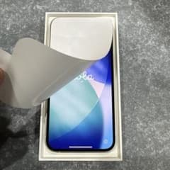 【未使用・美品】iPhone13 スターライト128GBのサムネイル