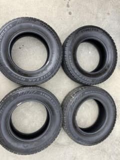 215/70R15 98Q ブリヂストン　ブリザック4本のサムネイル