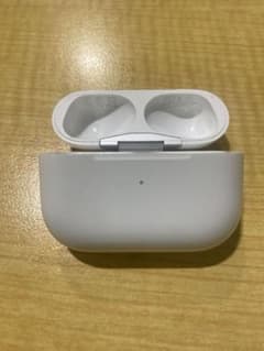 AirPods Pro 第1世代　本体のみのサムネイル