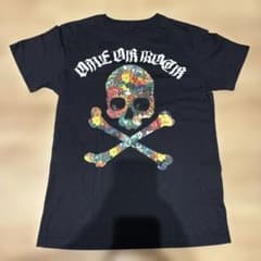 ONE OK ROCK Tシャツ フローラルスカル ブラック Lのサムネイル