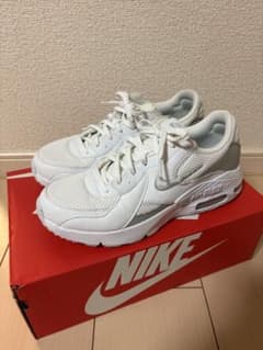 Nike エアマックス ホワイトスニーカーのサムネイル
