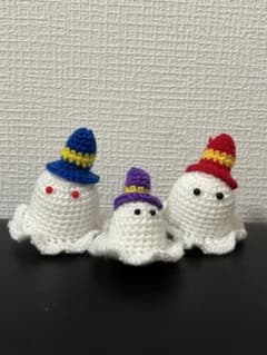 ハンドメイド あみぐるみ おばけ 3体セットのサムネイル