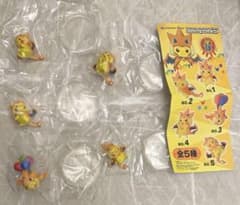 ポケモンセンターメガトウキョーのピカチュウ全5種類のサムネイル