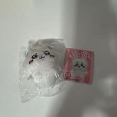 [Unopened] Chiikawa Sitting Plush Toy Momonga