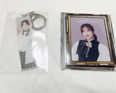 櫻坂46 松田里奈 アクリルキーホルダー 額縁マグネット セットのサムネイル