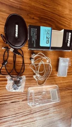 SHURE SE215のサムネイル