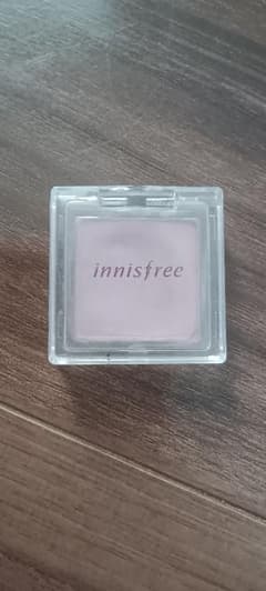 innisfree 아이섀도 눈에 띄는 흠집이나 얼룩 없음 보라색 계열