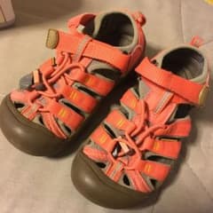 合格だるま様専用☆KEEN サンダル 18.5cmのサムネイル