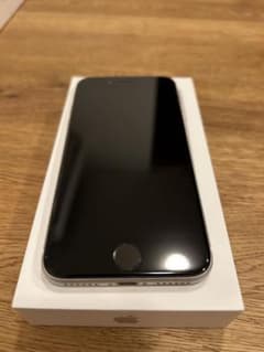 Apple iPhoneSE 第2世代 64GB ホワイト ジャンクのサムネイル