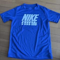 Nike ロゴ Tシャツ 青のサムネイル