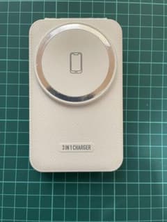 3in1 ワイヤレス充電器 ホワイト 折りたたみ式 MagSafe対応のサムネイル