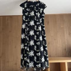 TO BE CHIC スズラン刺しゅう フレンチスリーブワンピース - メルカリ