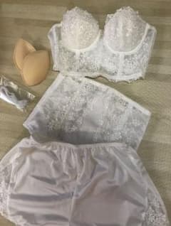 アコさん専用★ブライダルインナー(B70)3点セット+ヘアアクセ  クラウディアのサムネイル