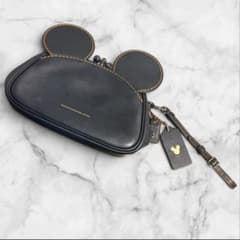 バッグ Coach Disney Mickey Kiss Rock Wristlet Coach Disney Mickey Kiss Rock Wristlet - メルカリ