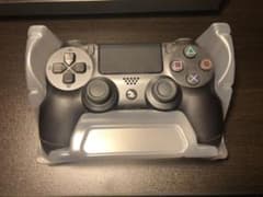 PS4 純コン　ジェットブラックのサムネイル