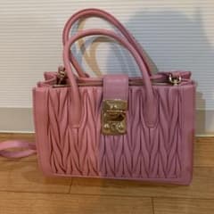 miumiu  バックのサムネイル