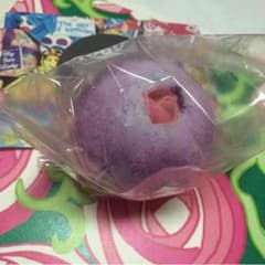 LUSH バスボム 【セクシー・ダイナマイト】のサムネイル