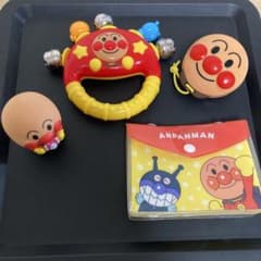 すず カスタネット マスコット ミニポーチ アンパンマン おもちゃ 4点セットのサムネイル
