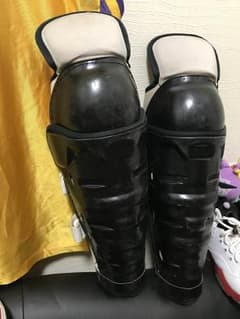 アイスホッケー レガース CCMのサムネイル