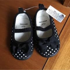 ベビー靴のサムネイル
