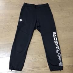 スーザン様専用　デサント　ジャージ　ズボン　裏起毛　Sサイズ　ブラックのサムネイル