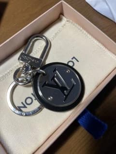 ルイヴィトン　　ポルト クレ・LV サークルのサムネイル