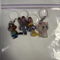 ディズニー キャラクター チャーム 4個セットのサムネイル
