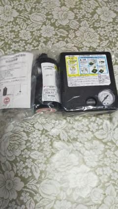 【未使用】スズキ純正 タイヤ空気充填用 エアコンプレッサー・パンク応急修理キットのサムネイル