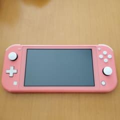 【こじ様専用】Nintendo Switch Lite ピンクのサムネイル