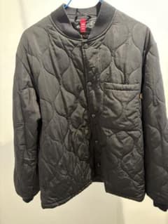 ALPHA INDUSTRIES キルティングジャケット ブラックのサムネイル