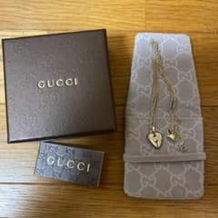 GUCCI ノットインフィニティ　ハート　ネックレスのサムネイル