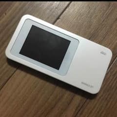 au Wi-Fi ルーターのサムネイル