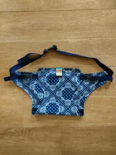 【美品】キャリーフリー☆ペイズリー柄ネイビーのサムネイル