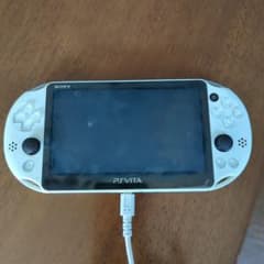 PlayStation®Vita（PCH-2000シリーズ） Wi-Fiモデル…のサムネイル