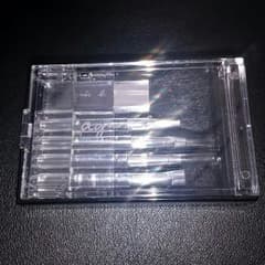 携帯用メイクブラシのサムネイル