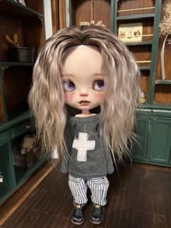 カスタムブライス+おまけのウィッグ付き 頭皮付きモヘアウィッグ カスタムブライス ネオブライス - メルカリ